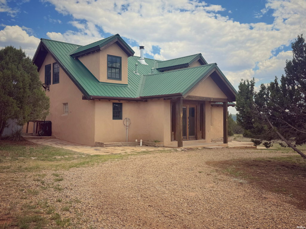47 Roadrunner Rd