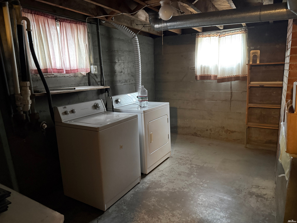 5 bed, 1 bath, 2,942 sq ft home for sale at 1020 Eighth St, Las Vegas, NM — photo 22 of 24