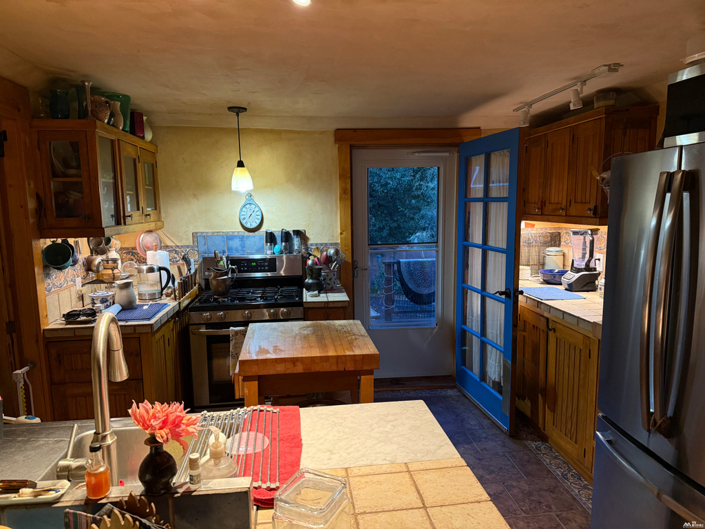 2 bed, 2 bath, 1,572 sq ft, 26.99 acres home on acreage for sale at 97 County Road A010, Mora, NM — photo 14 of 24