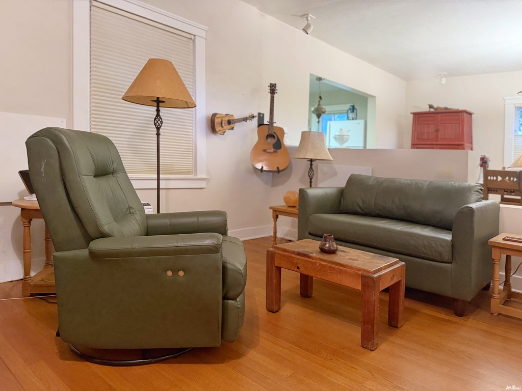 3 bed, 2 bath, 1,700 sq ft, 0.16 acres home for sale at 521 Friedman Ave, Las Vegas, NM — photo 5 of 24