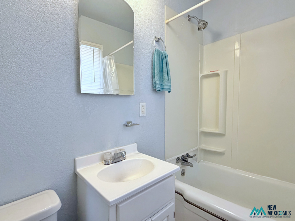 3,600 sq ft, 0.16 acres home for sale at 814 Fifth St, Las Vegas, NM — photo 37 of 46