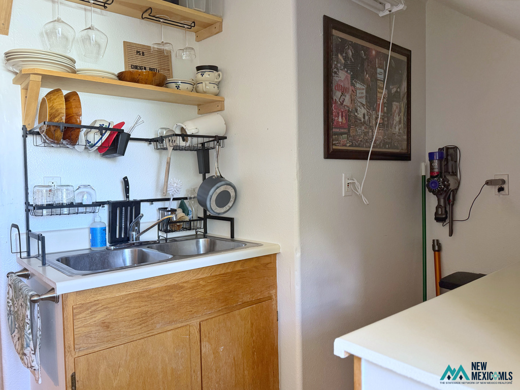 3,600 sq ft, 0.16 acres home for sale at 814 Fifth St, Las Vegas, NM — photo 24 of 46
