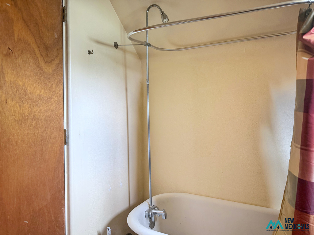 3,600 sq ft, 0.16 acres home for sale at 814 Fifth St, Las Vegas, NM — photo 13 of 46