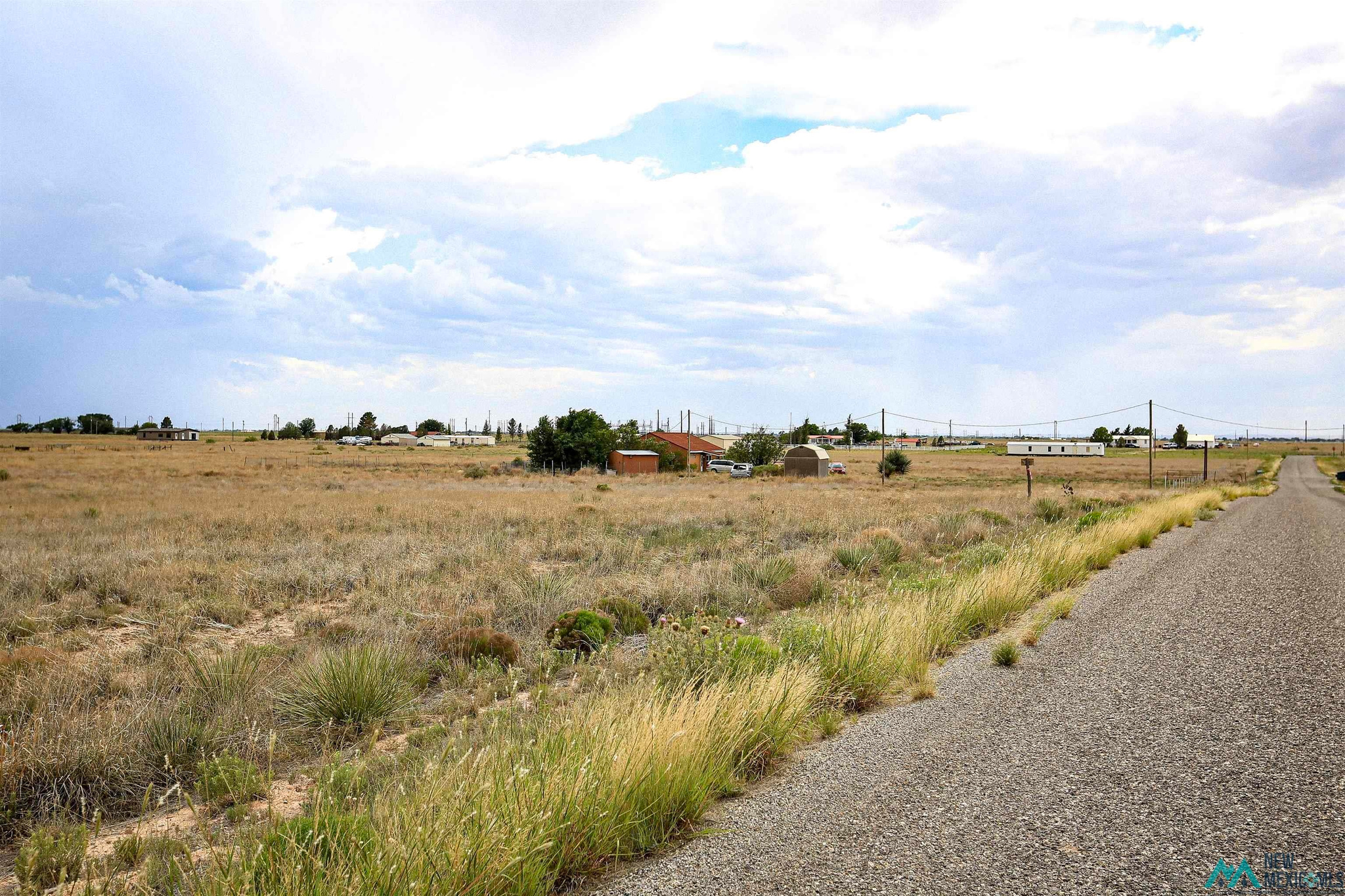 00 Sandhill Avenue — photo 3