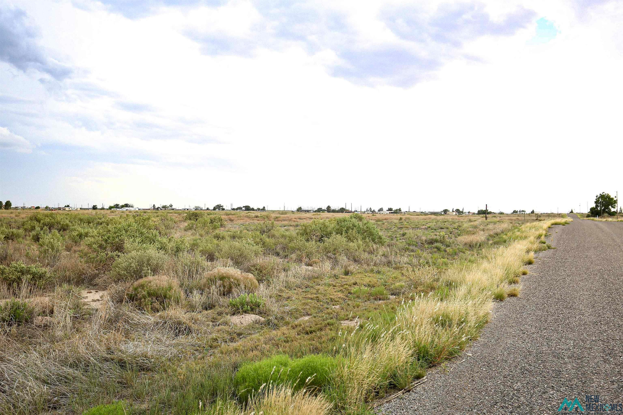 00 Sandhill Avenue — photo 3