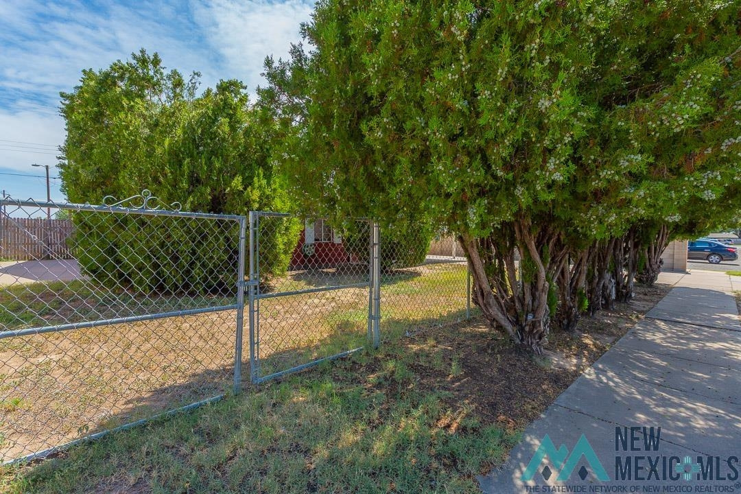 106 E Bonney ST — photo 5