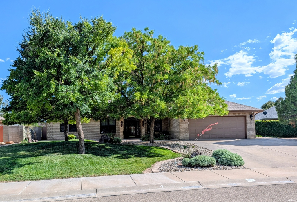 4 RED SKY LN — photo 2