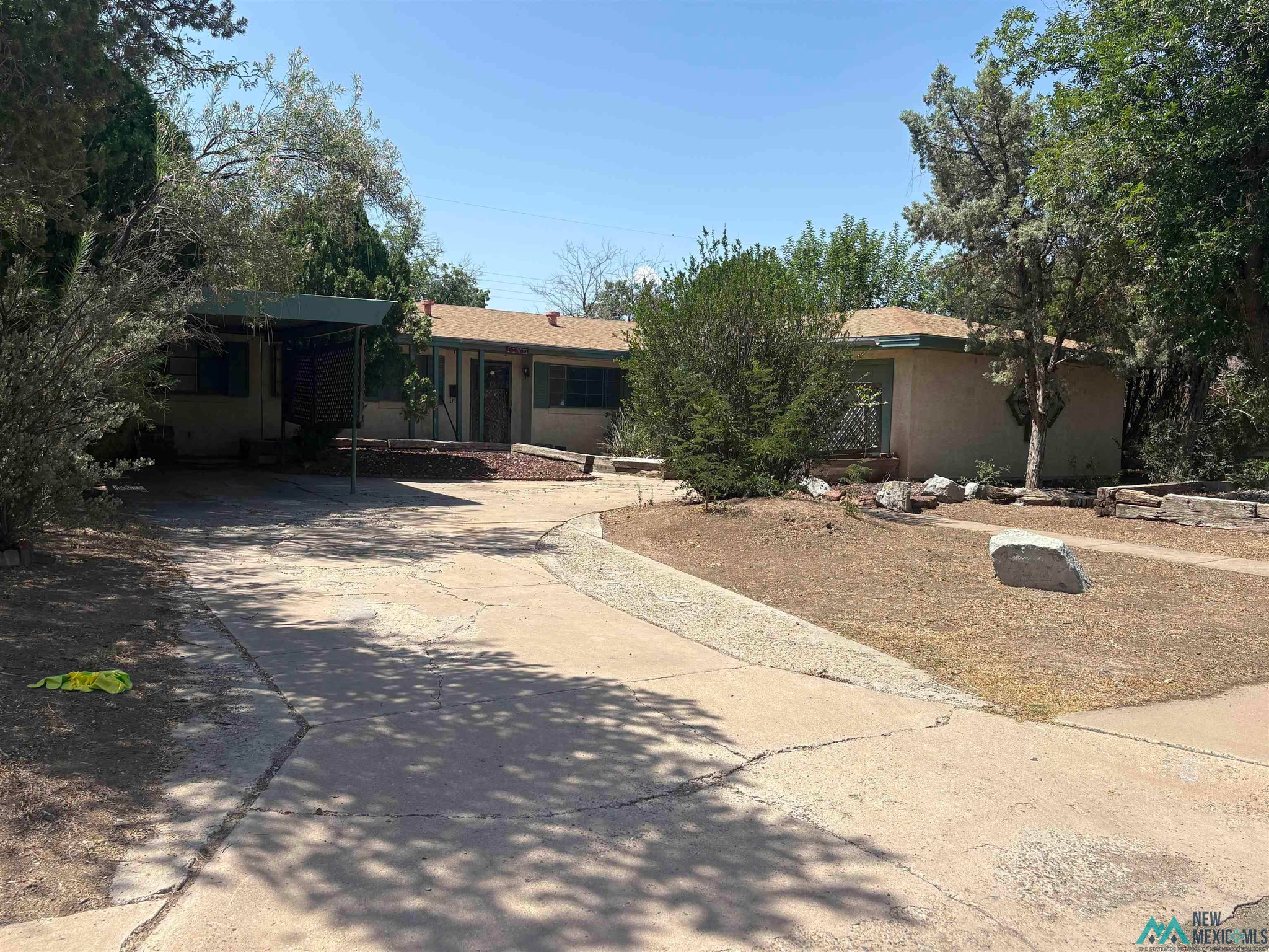 5 Forest Dr — exterior