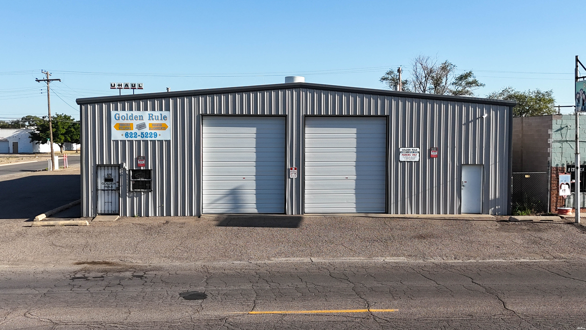 120 E MCGAFFEY ST — exterior