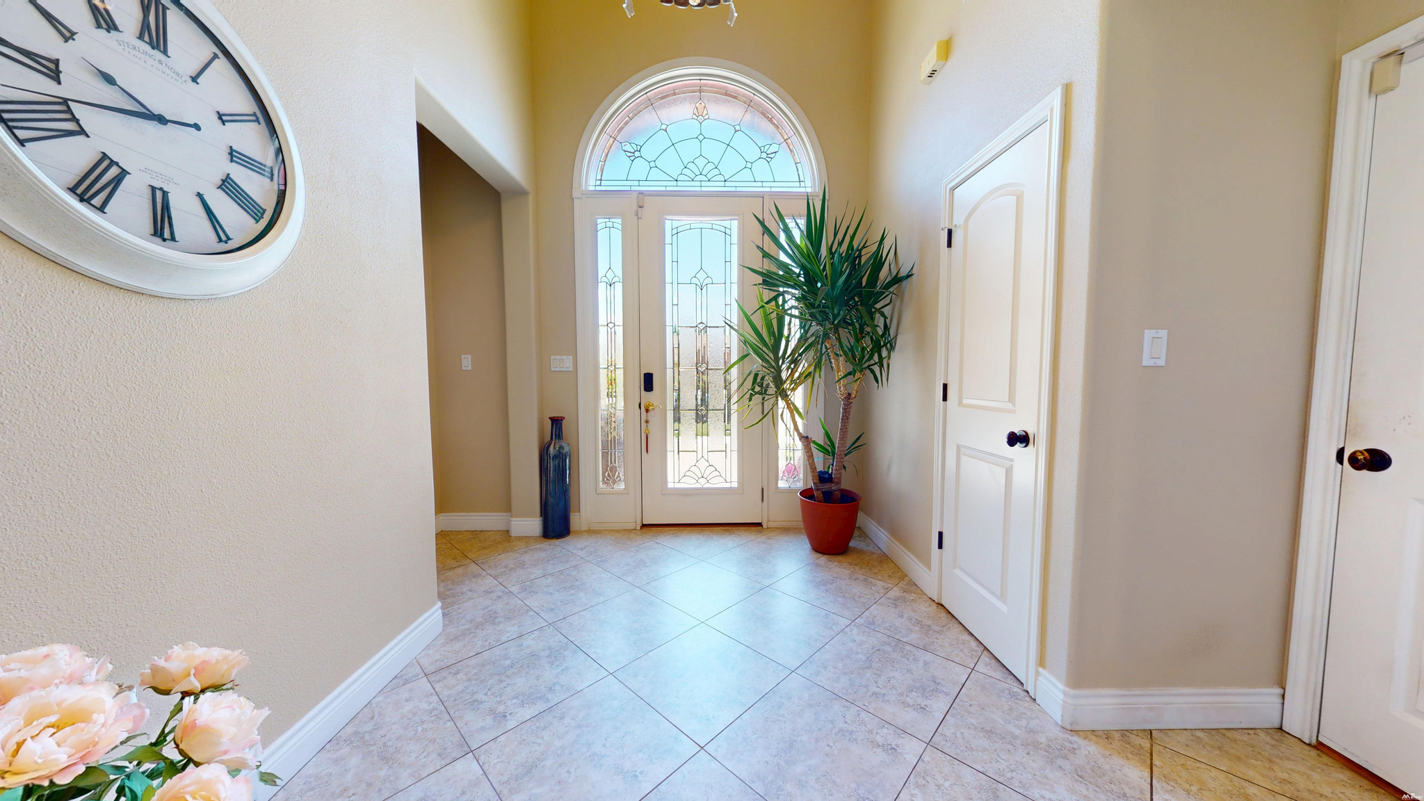 805 BRAZOS ST — photo 2