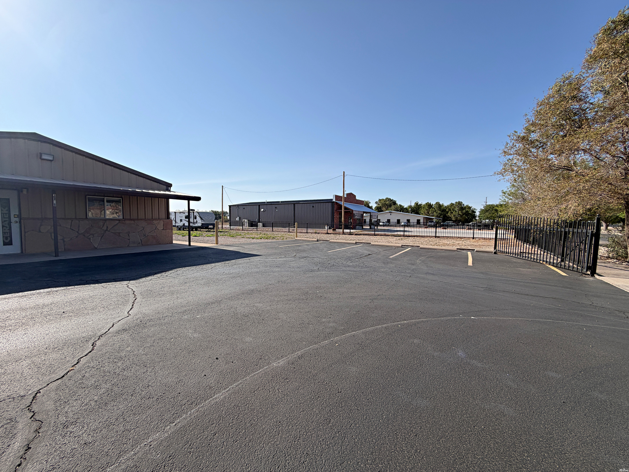 1909 N ATKINSON AVE — photo 3