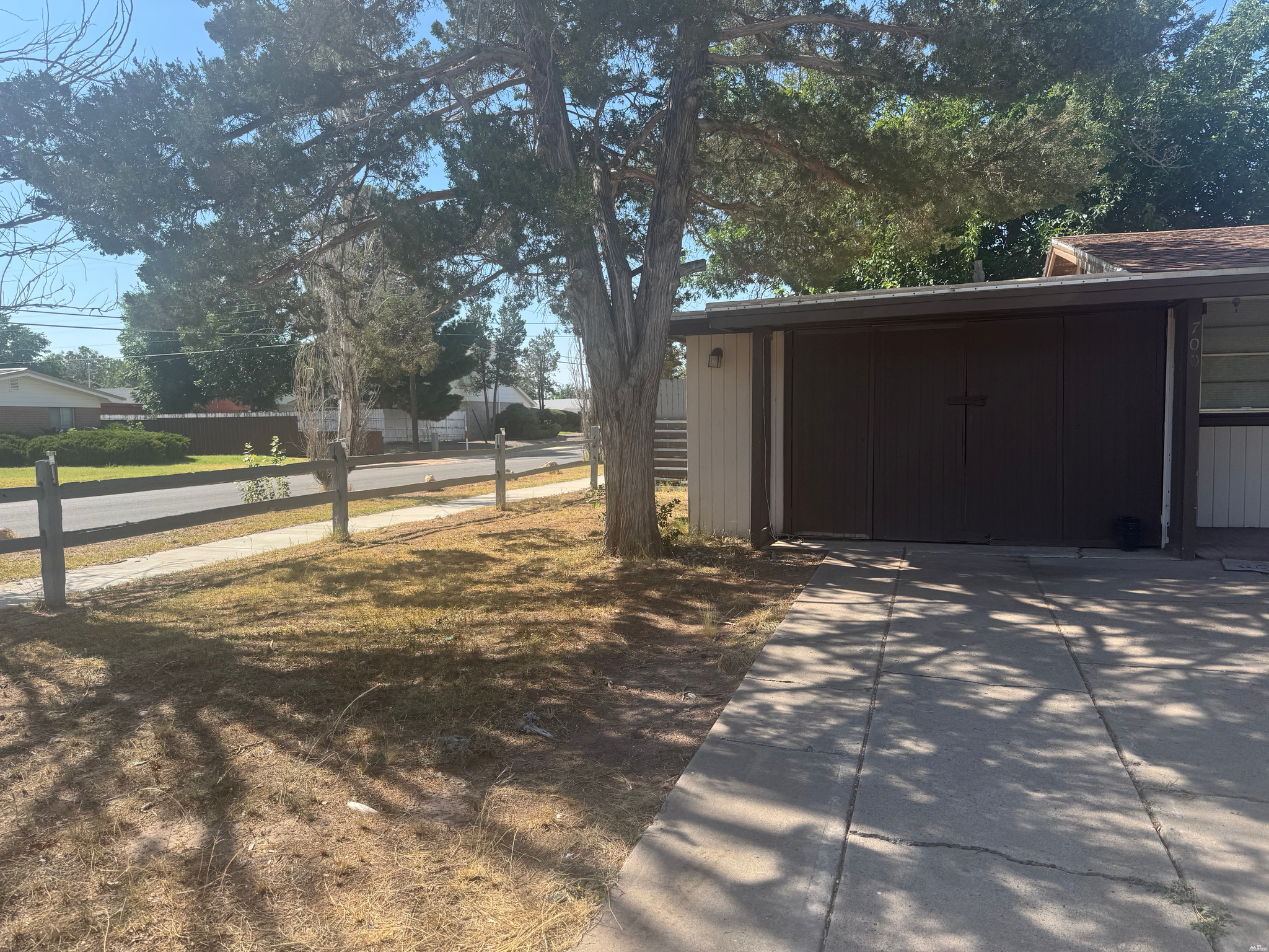 700 S HEIGHTS DR — photo 4