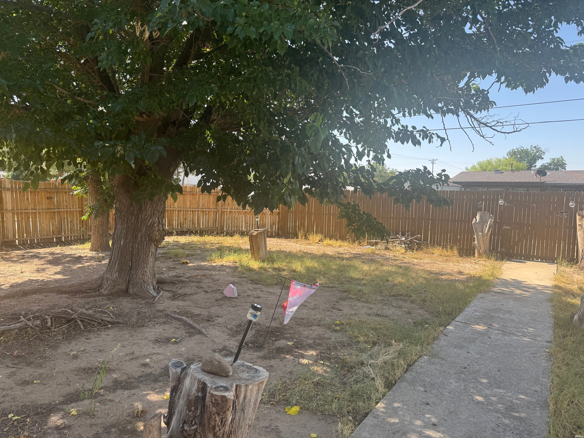 700 S HEIGHTS DR — photo 2