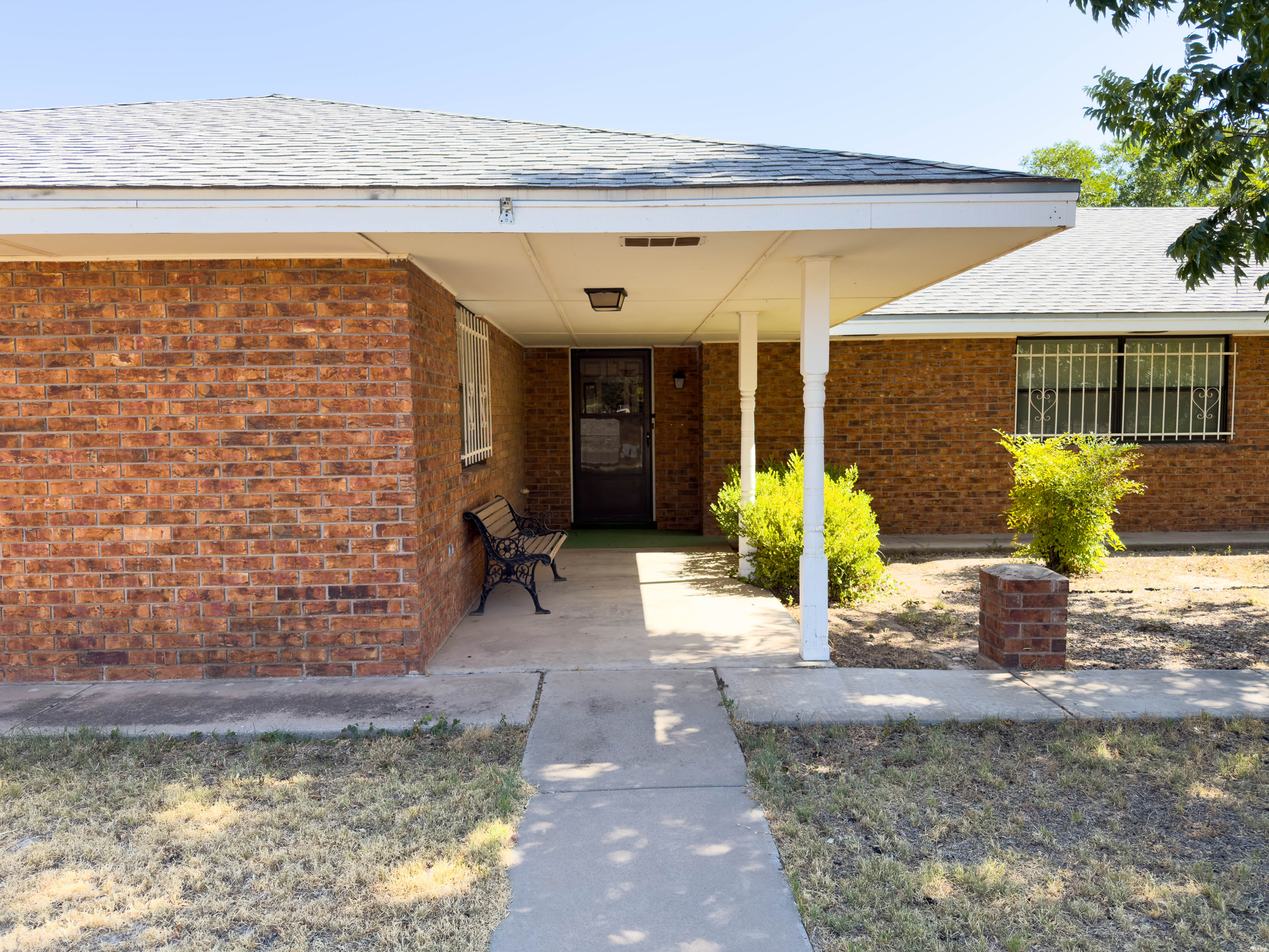 3300 HIGHLAND RD — photo 2