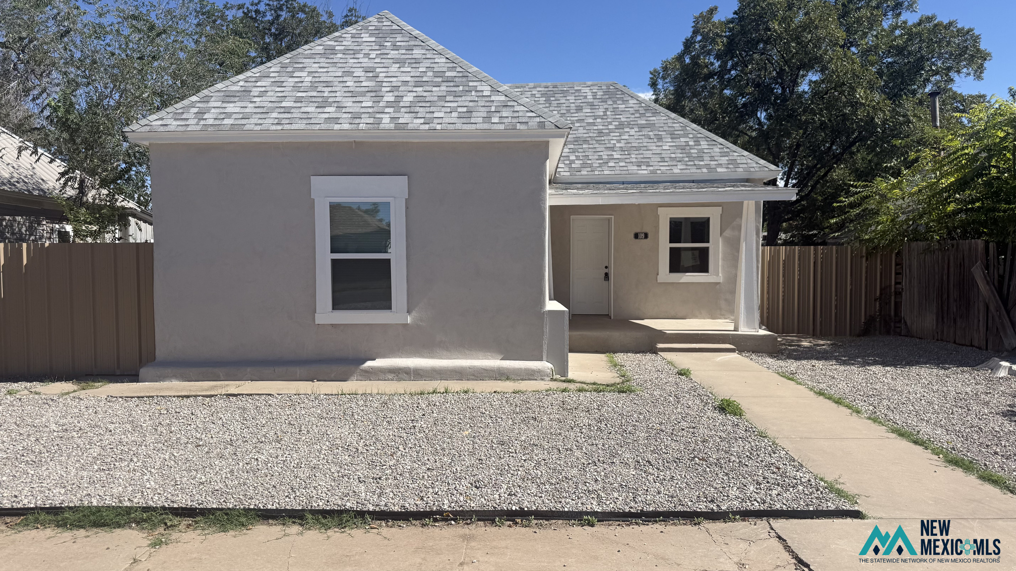 109 S LEA Ave — exterior