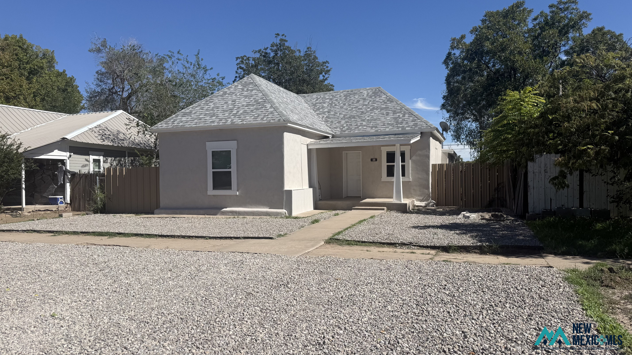 109 S LEA Ave — photo 2