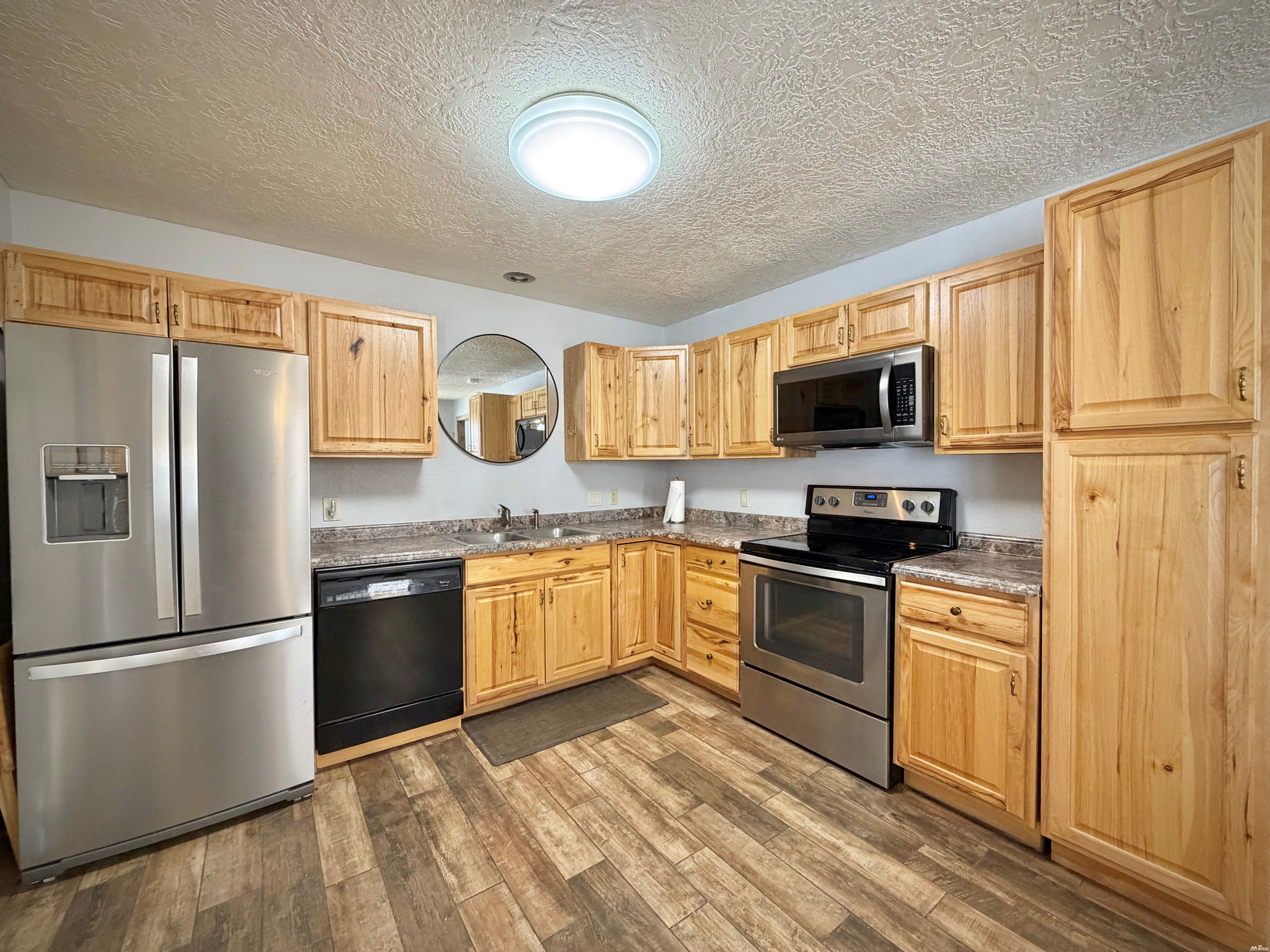 400 E PERMIAN DR #2/7 — photo 3