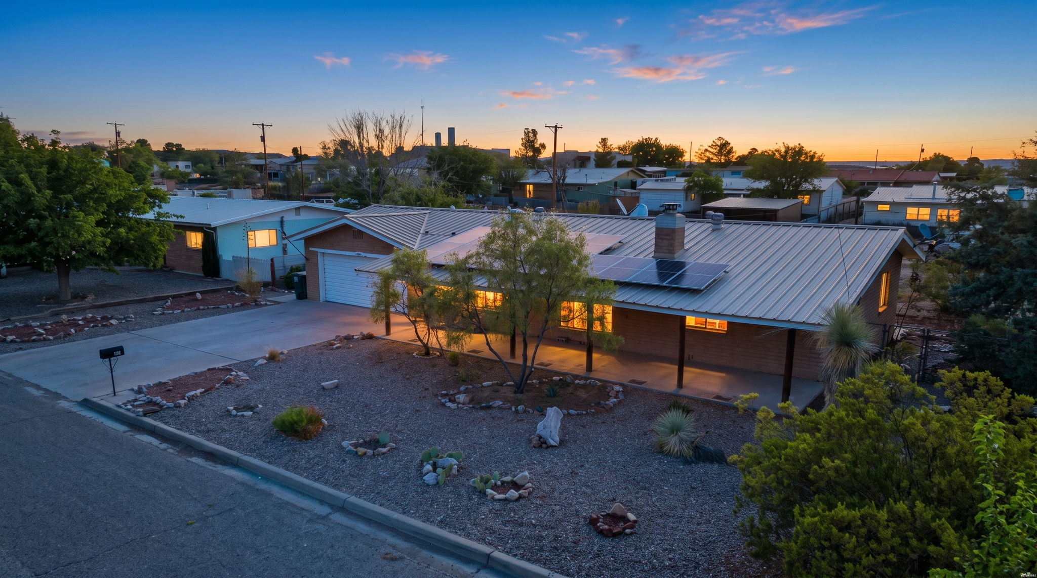 911 JUNIPER ST — exterior