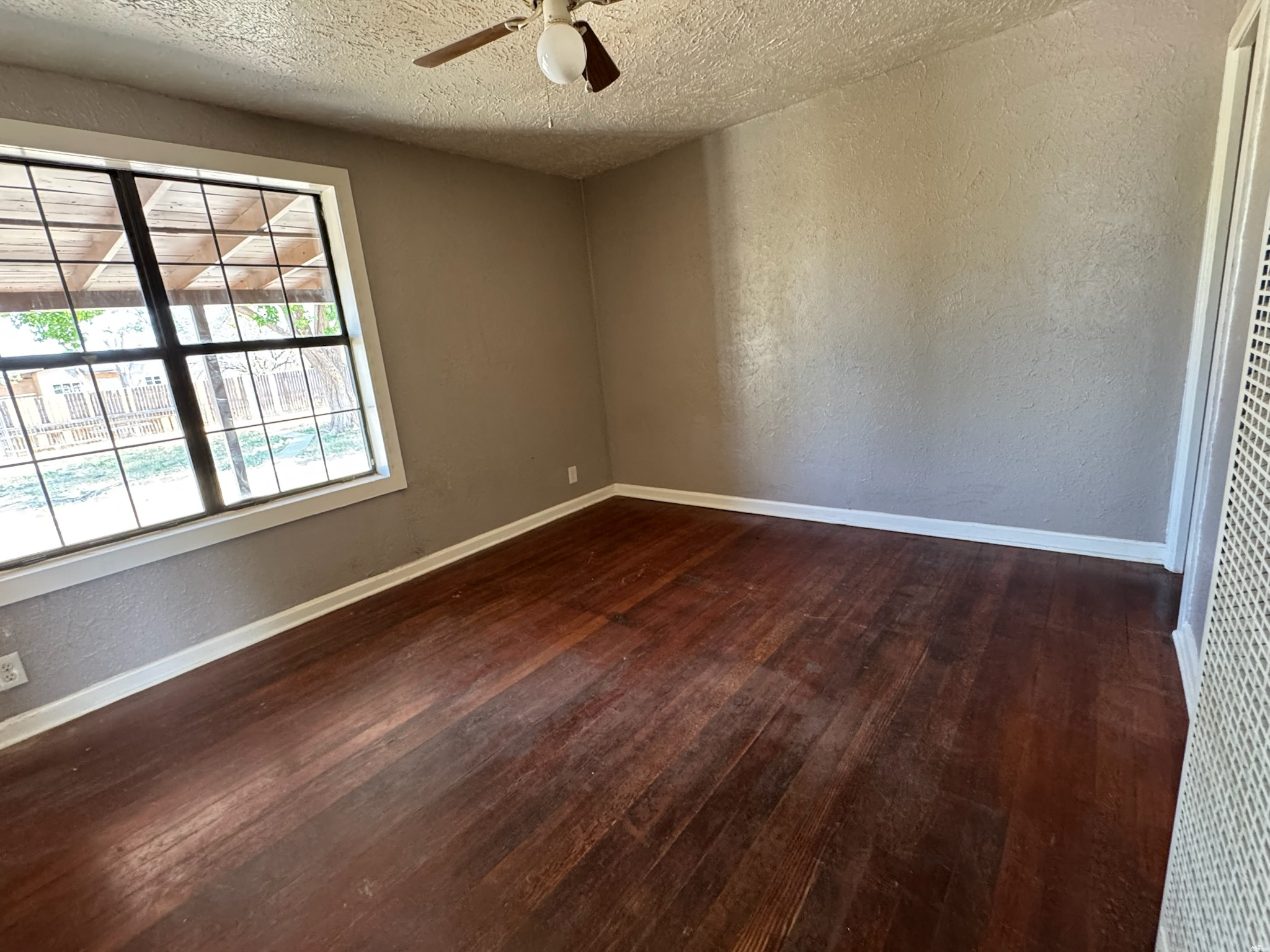 503 Sycamore Ave. — photo 5