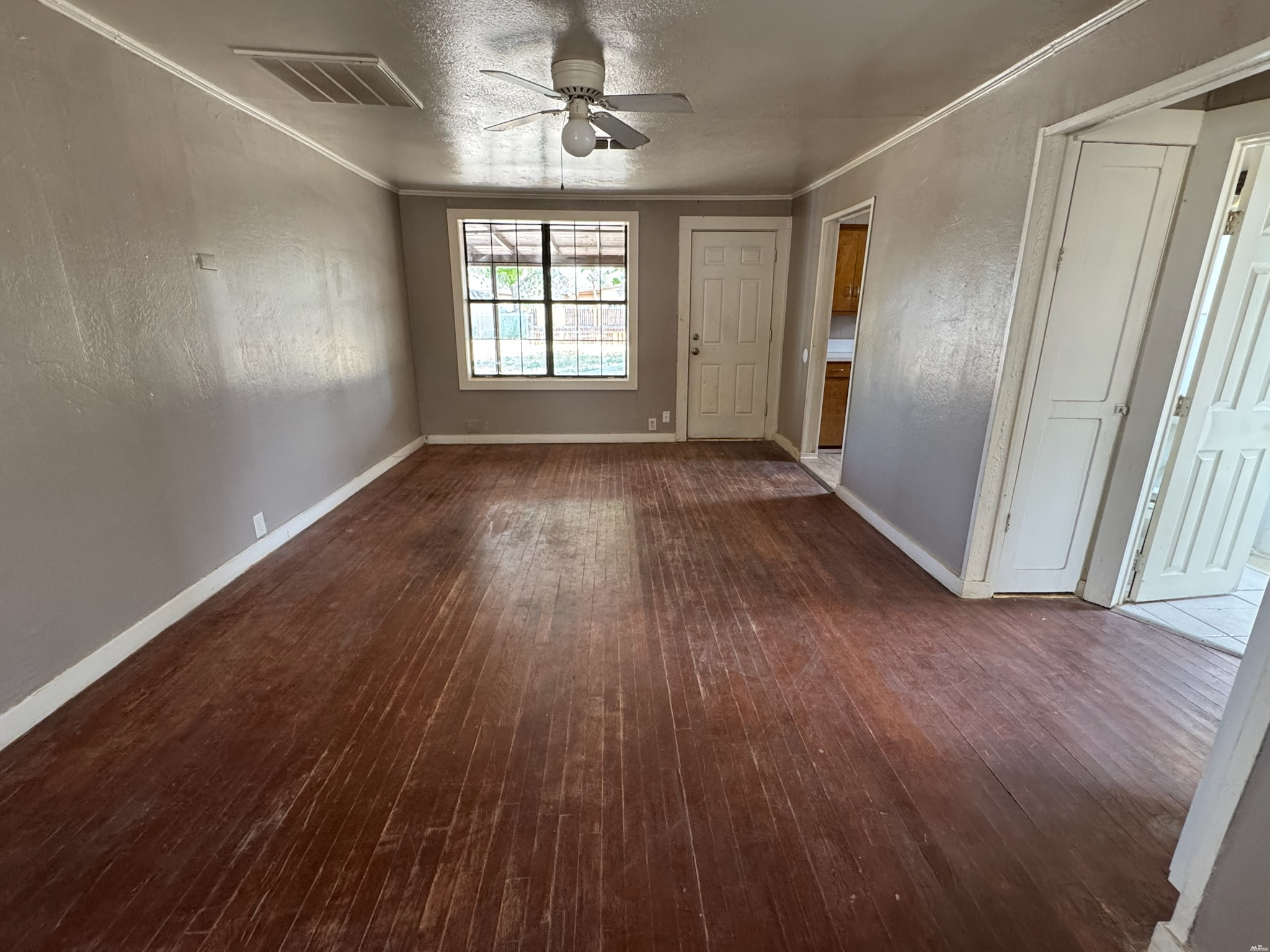 503 Sycamore Ave. — photo 2