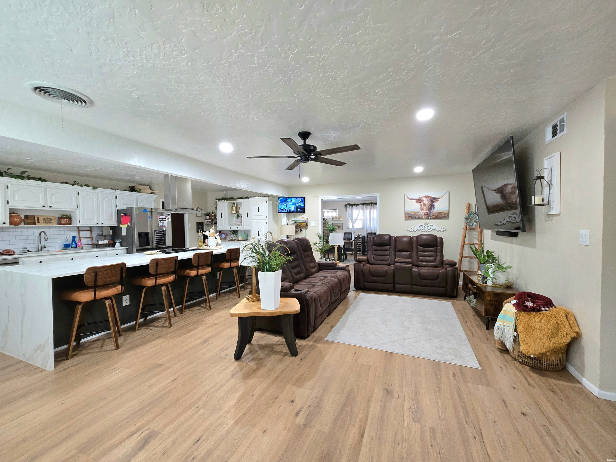 3005 N Garden Ave. — photo 4