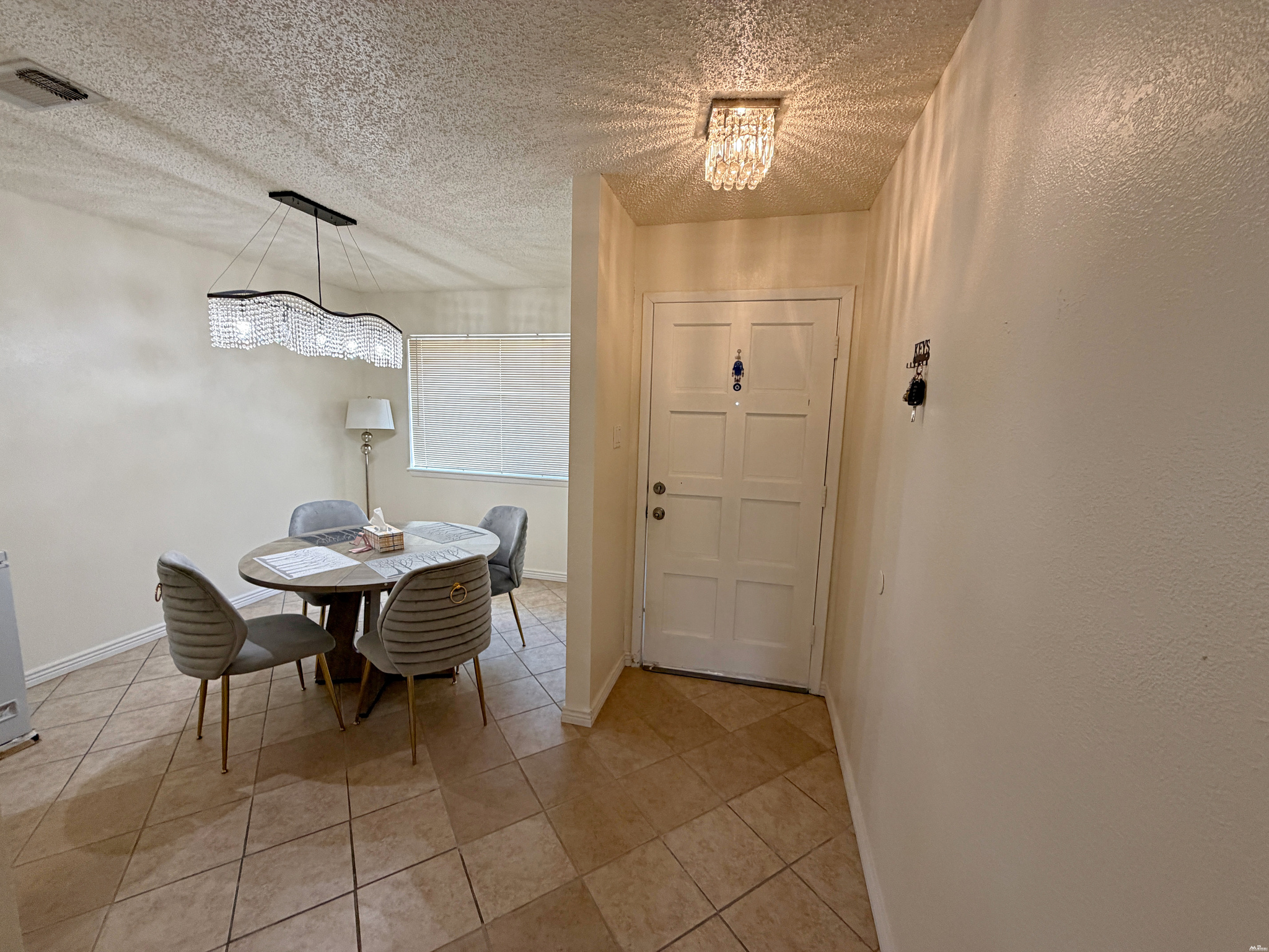 837 Agate RD — photo 5