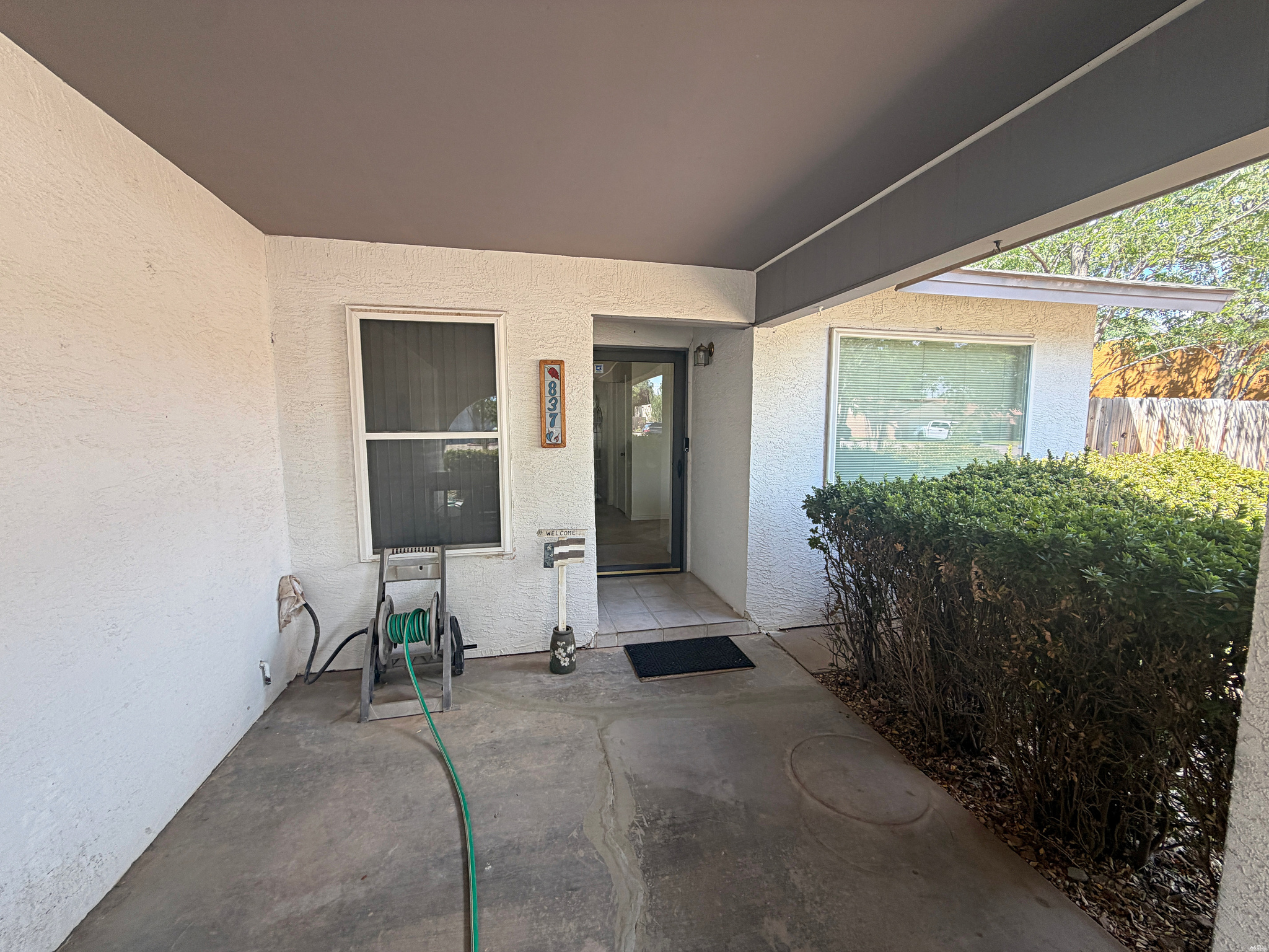 837 Agate RD — photo 4
