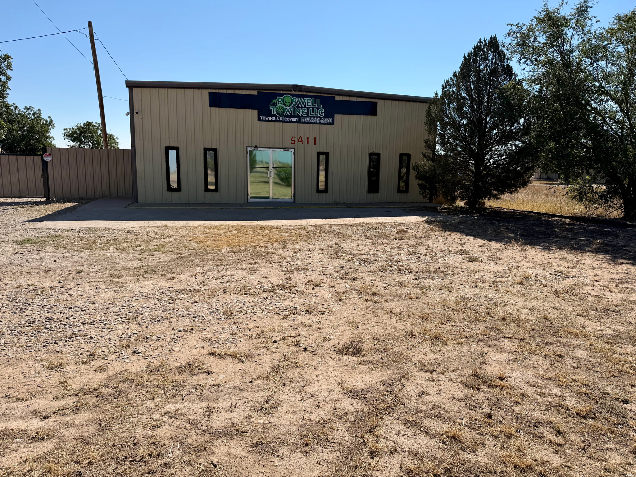 5411 S. Main St. — exterior