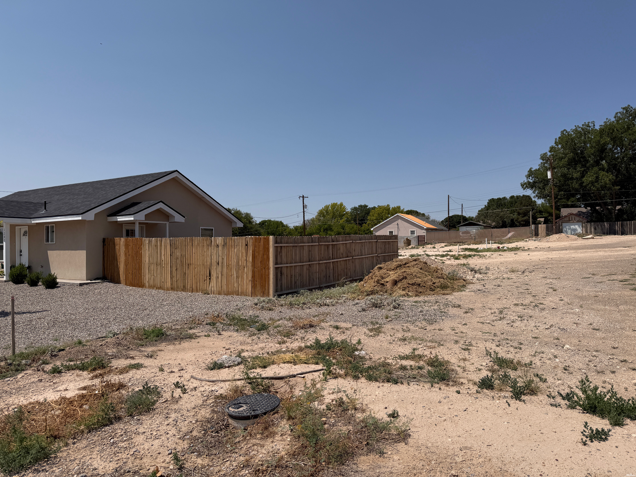 1204 N Richardson Ave — photo 3