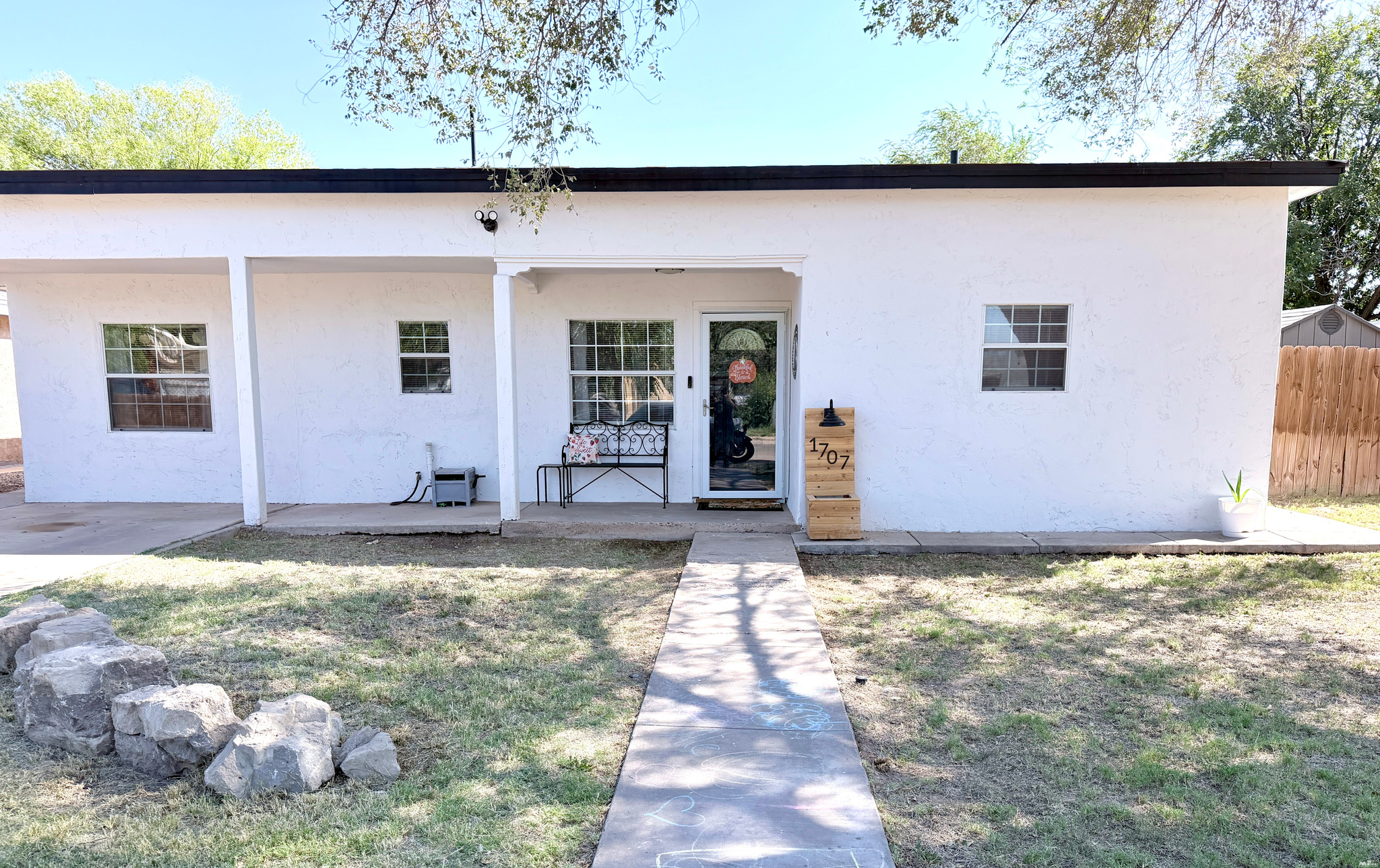 1707 S Stanton — exterior