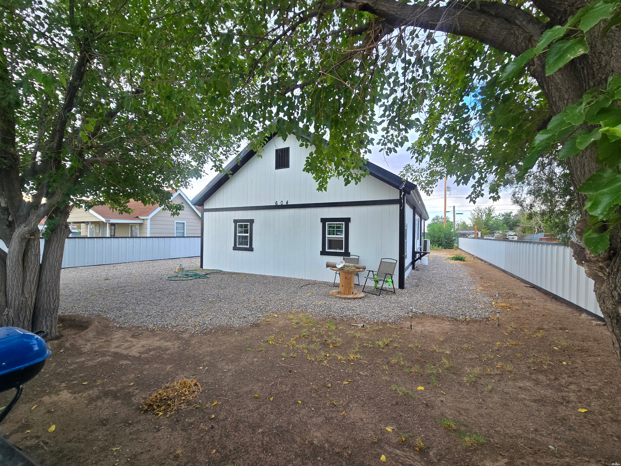 604 W Washington ST — photo 4
