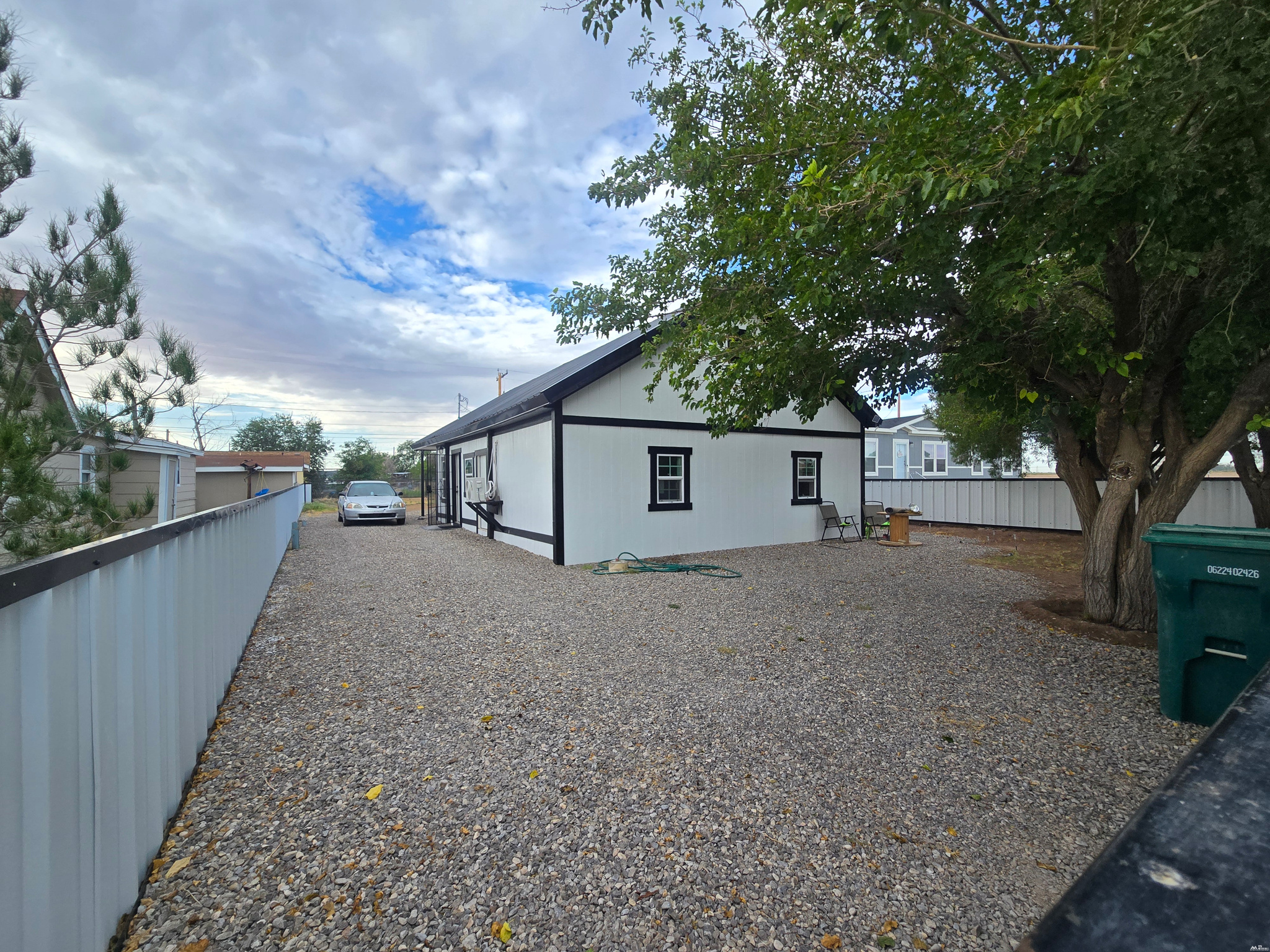 604 W Washington ST — photo 3