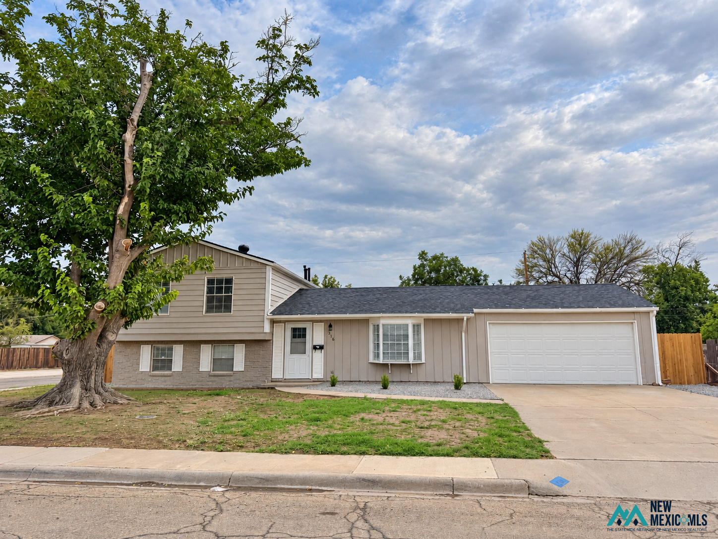 316 Broken Arrow RD — exterior