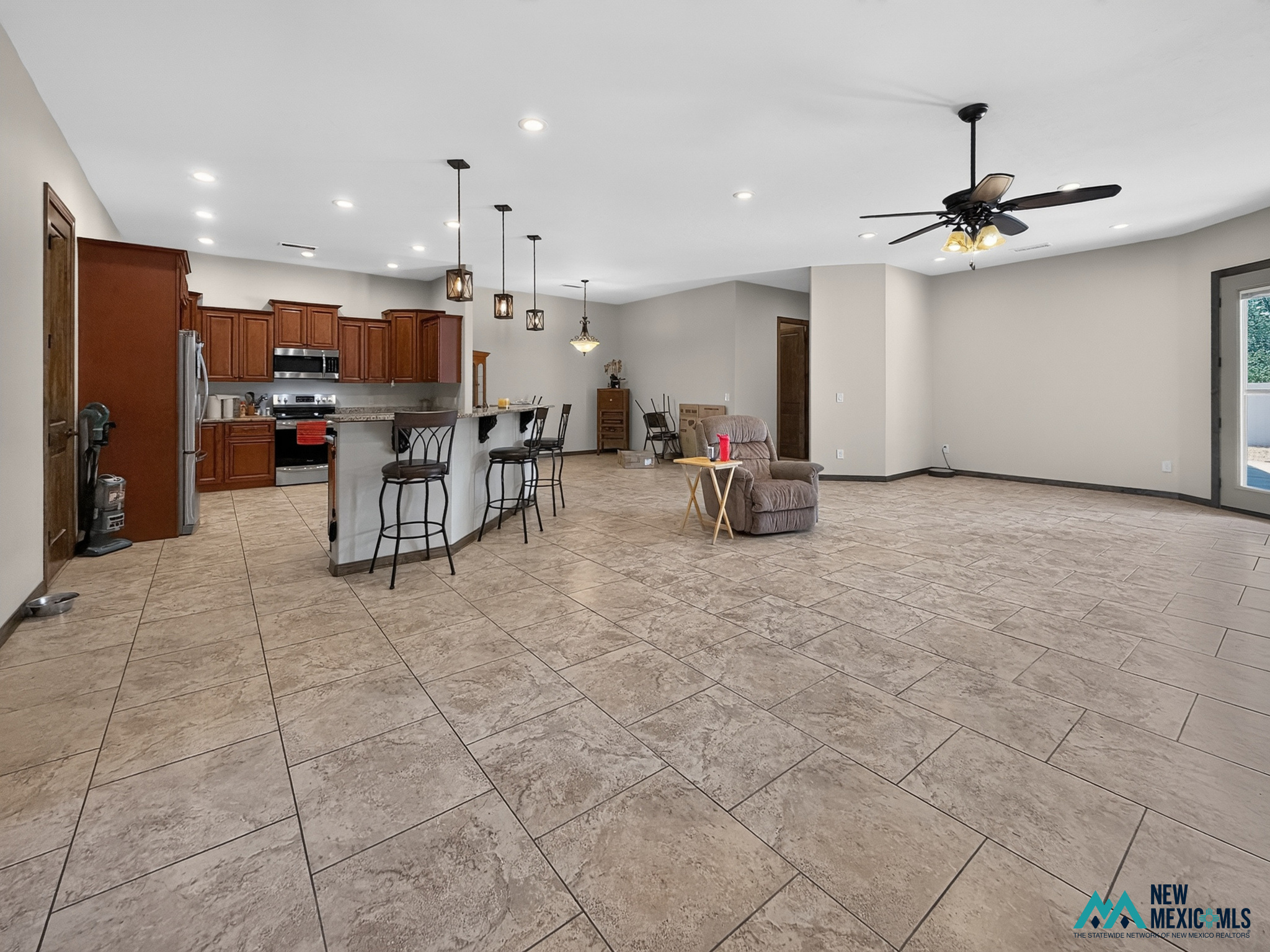420 Viale Bond St — photo 5
