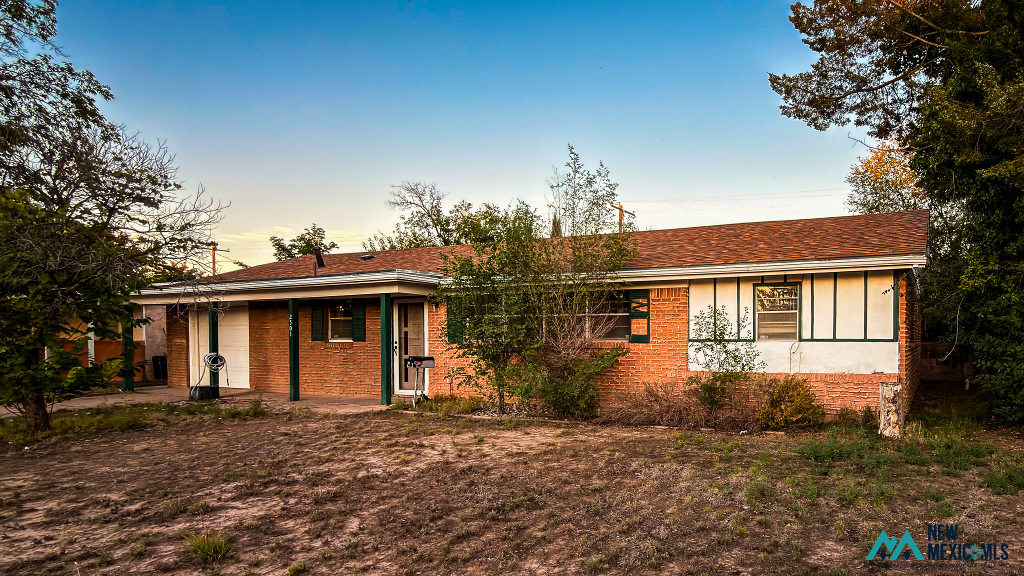 2501 Baylor Ave — exterior