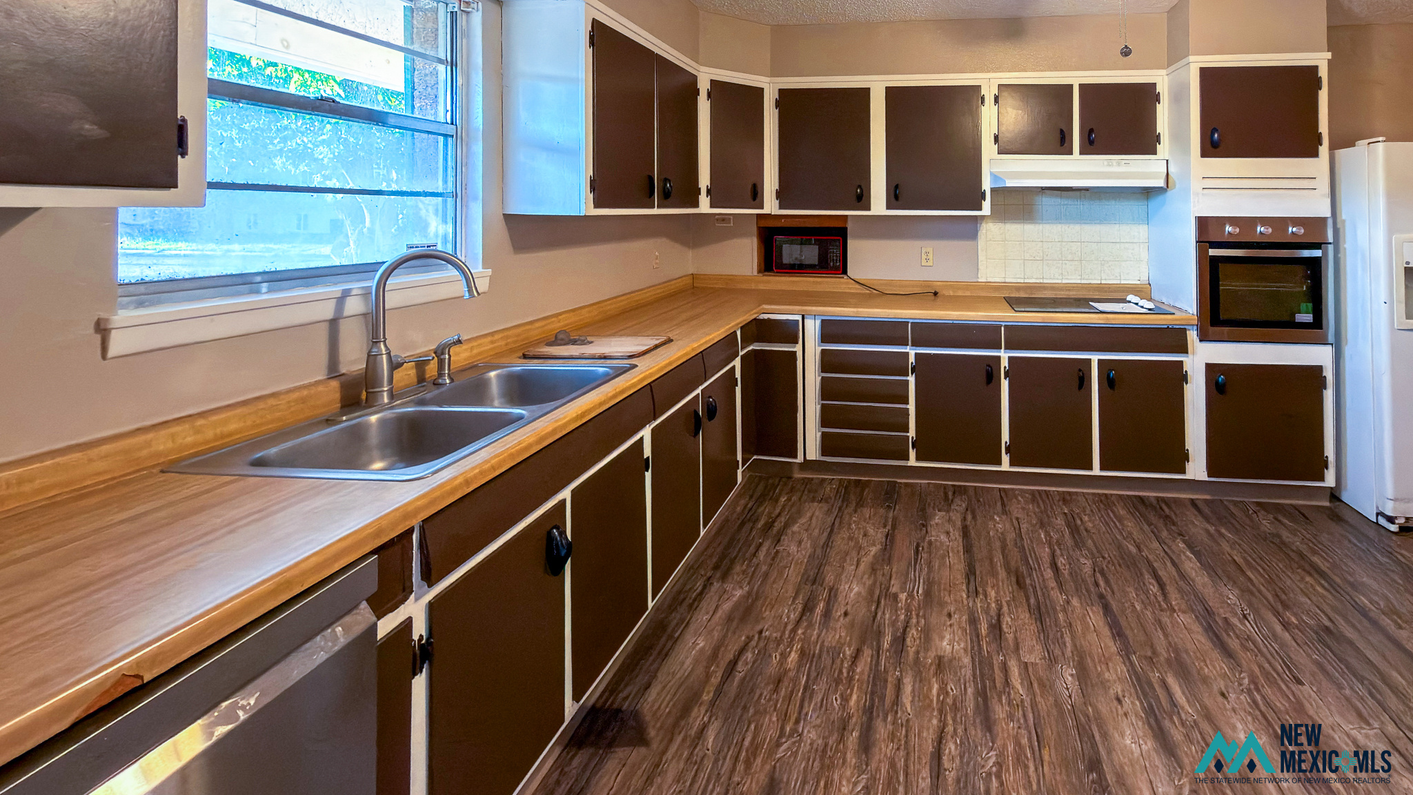 2501 Baylor Ave — photo 5