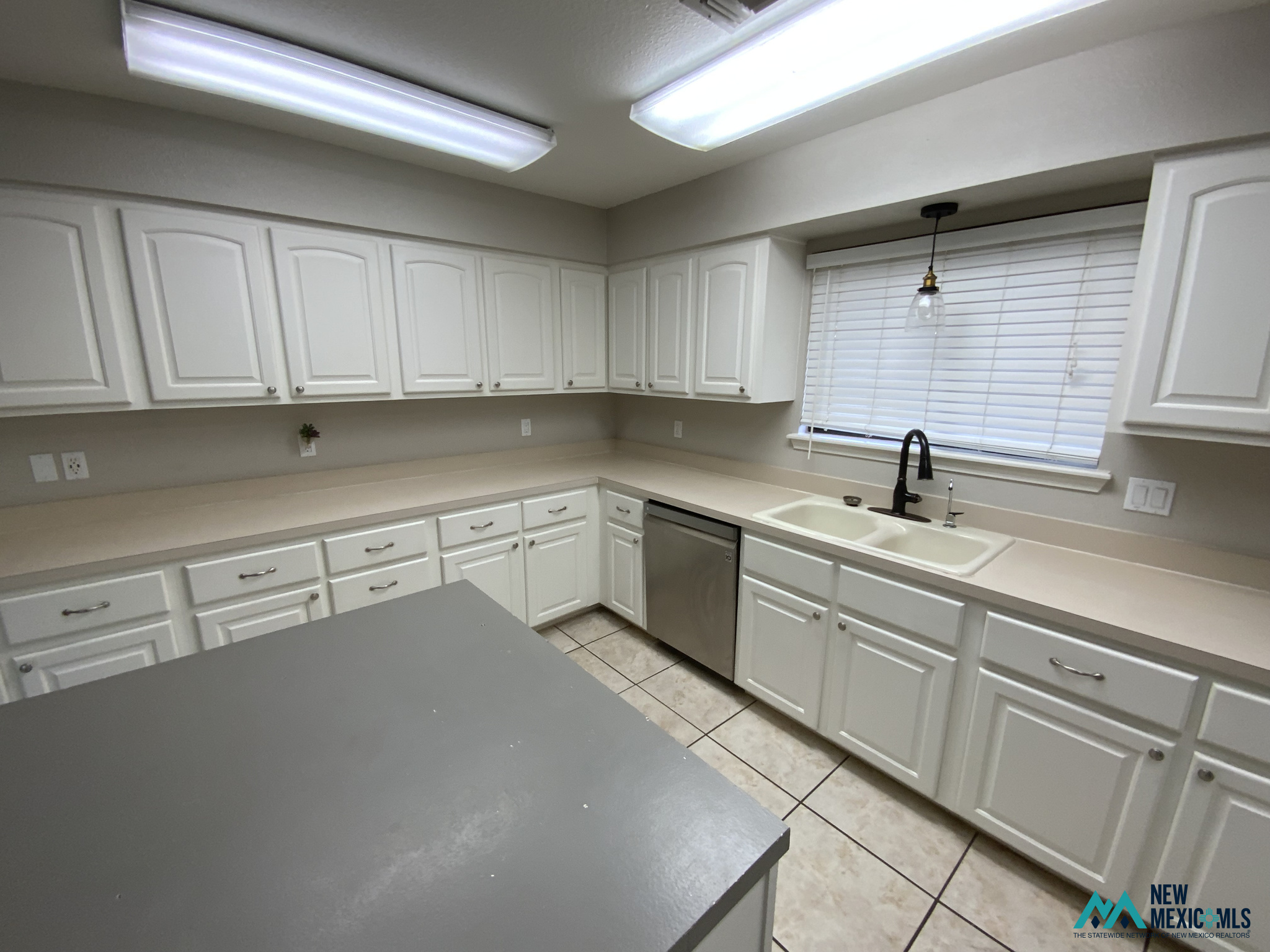 4 Kensington Ct #4 — photo 4