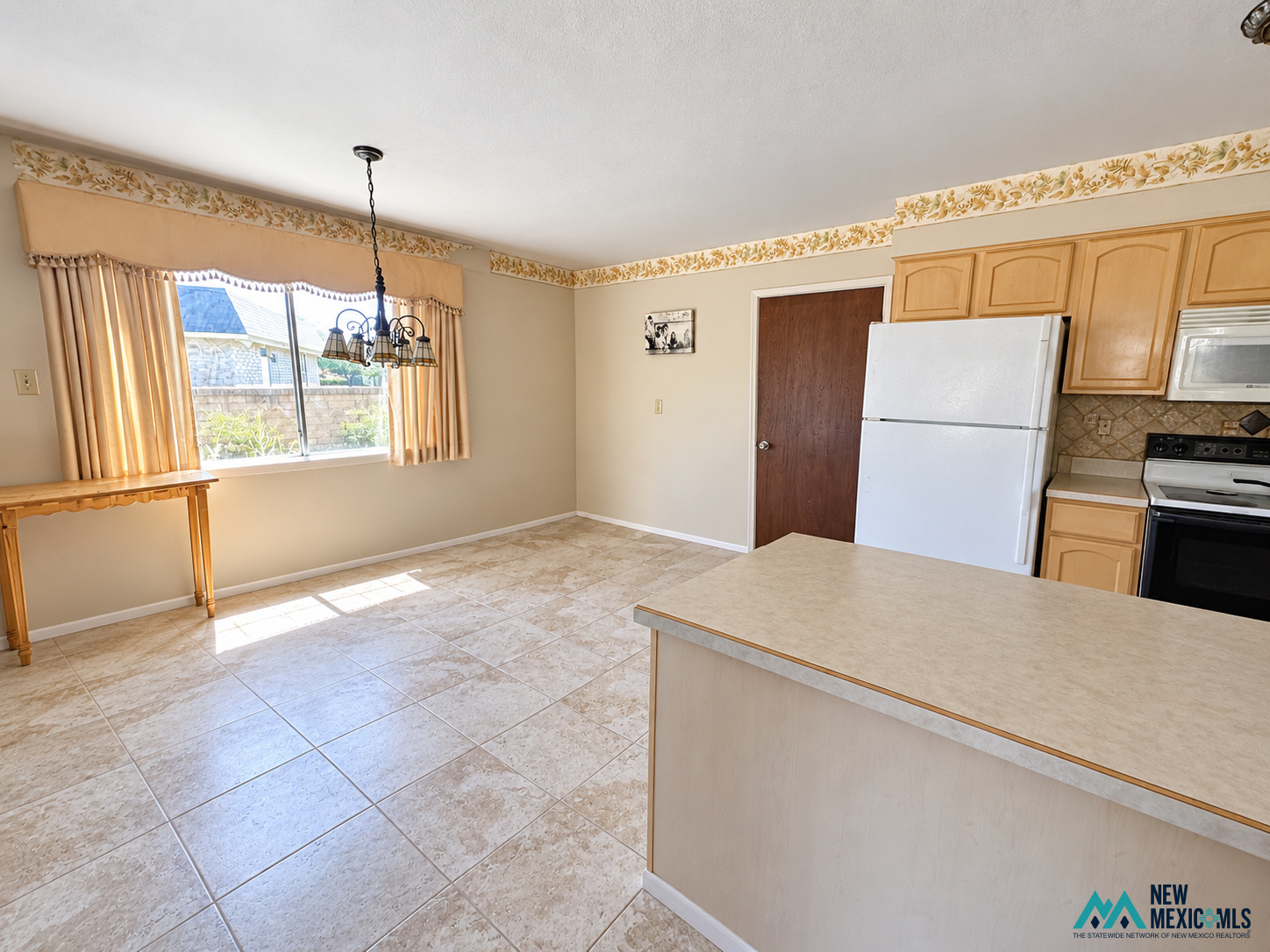703 Gayle — photo 4