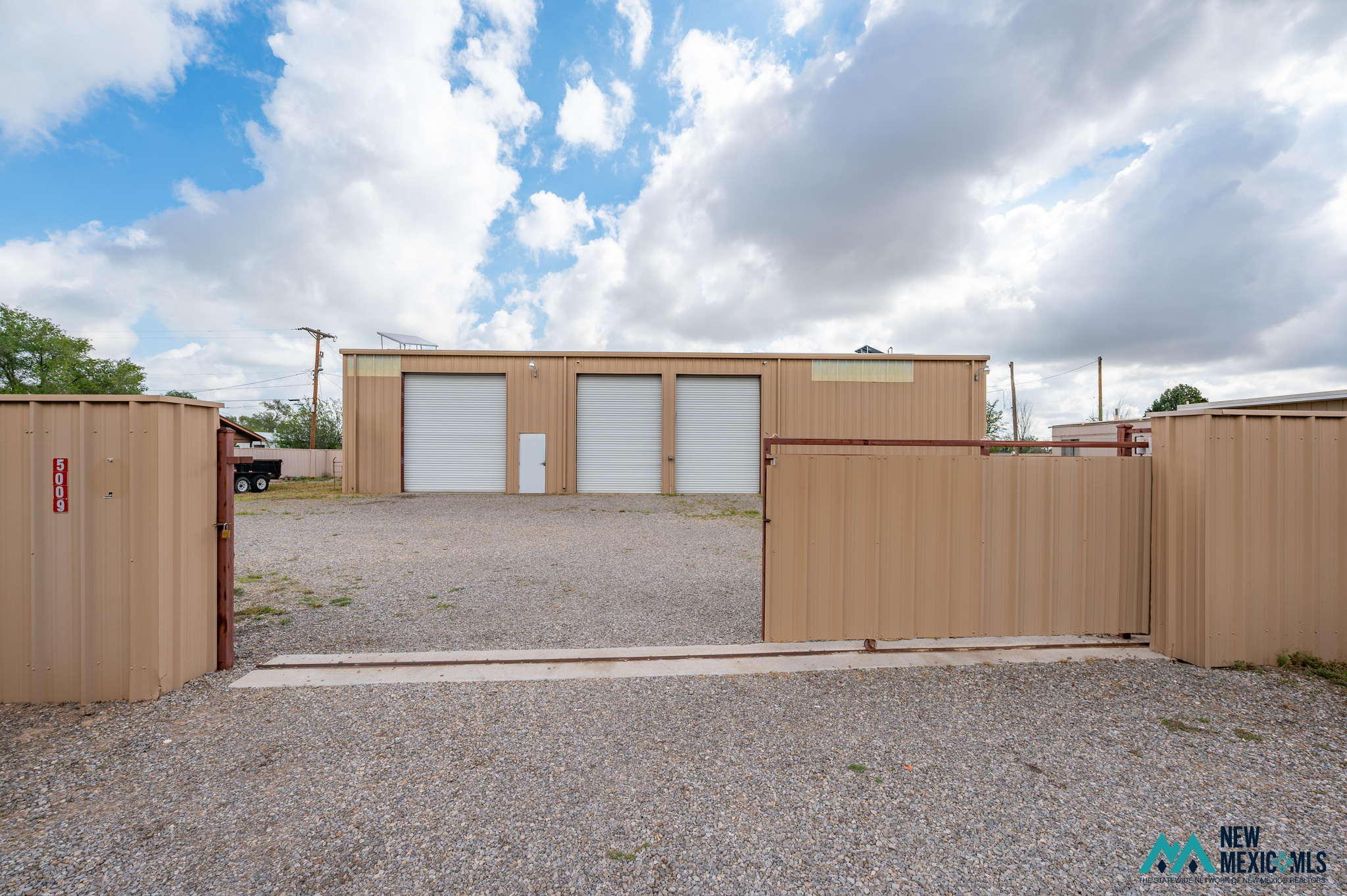 5009 Smith Ave — photo 2