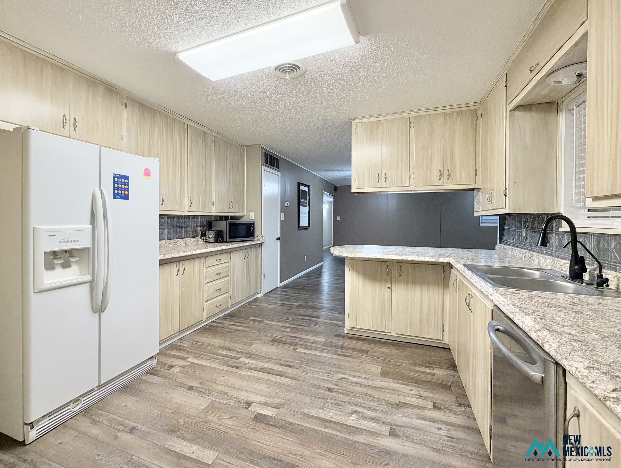 220 St Anne Pl — photo 4