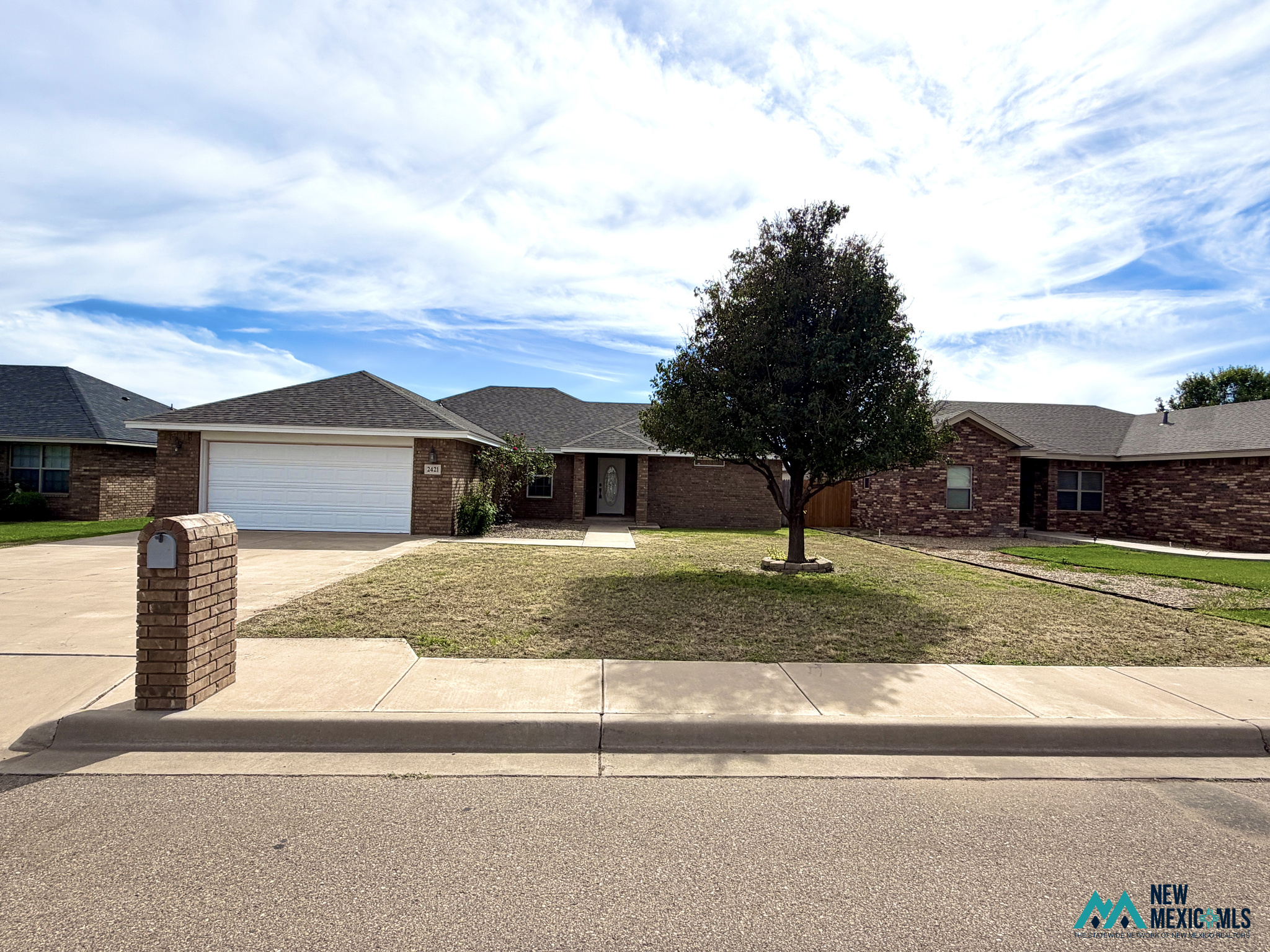 2421 Flagstone Dr