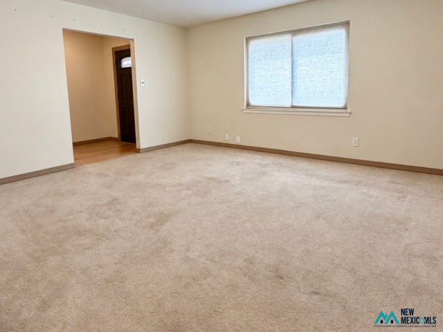 2100 N Fowler St — photo 4