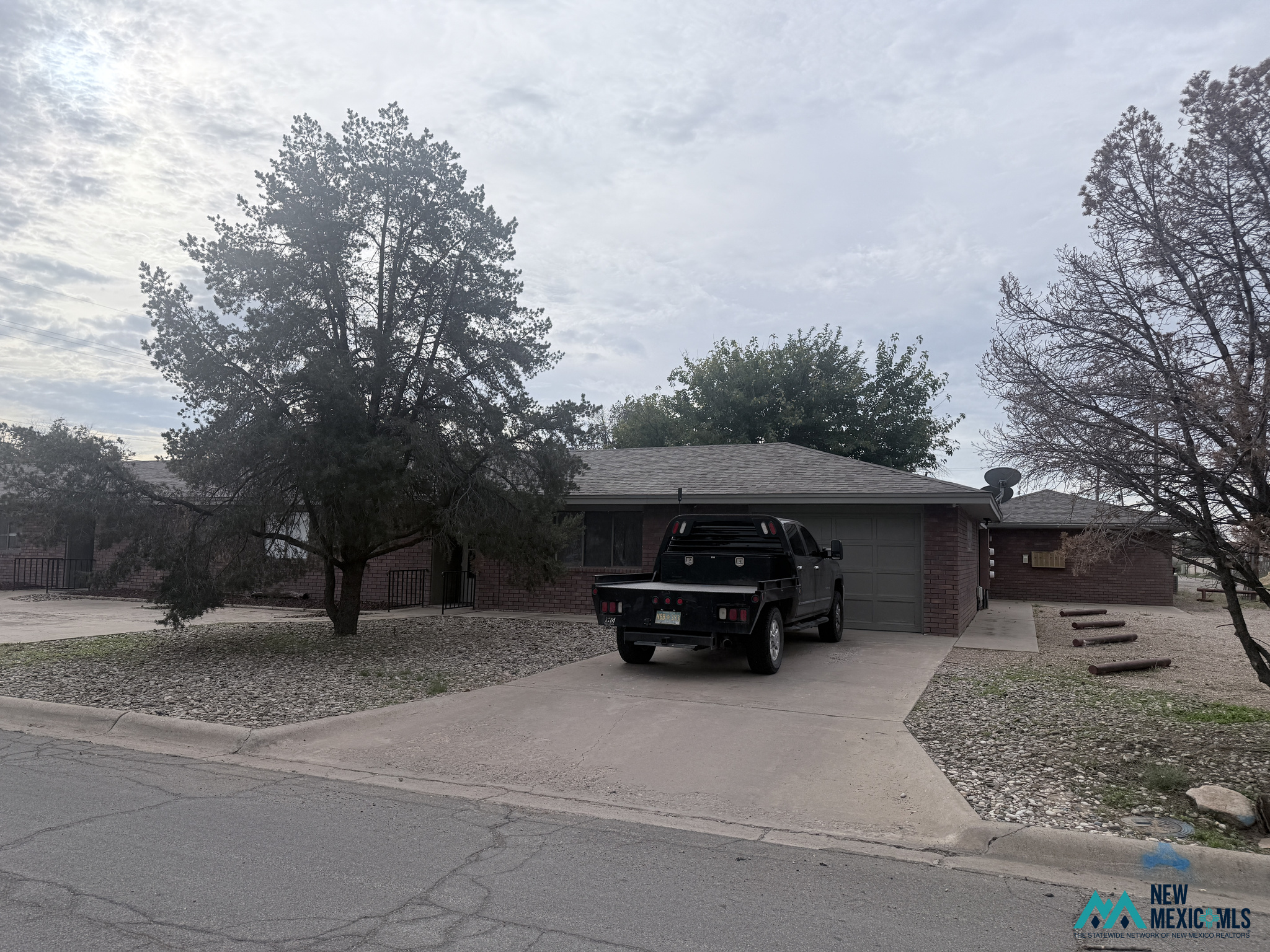 1100 S Sunset Ave — photo 4