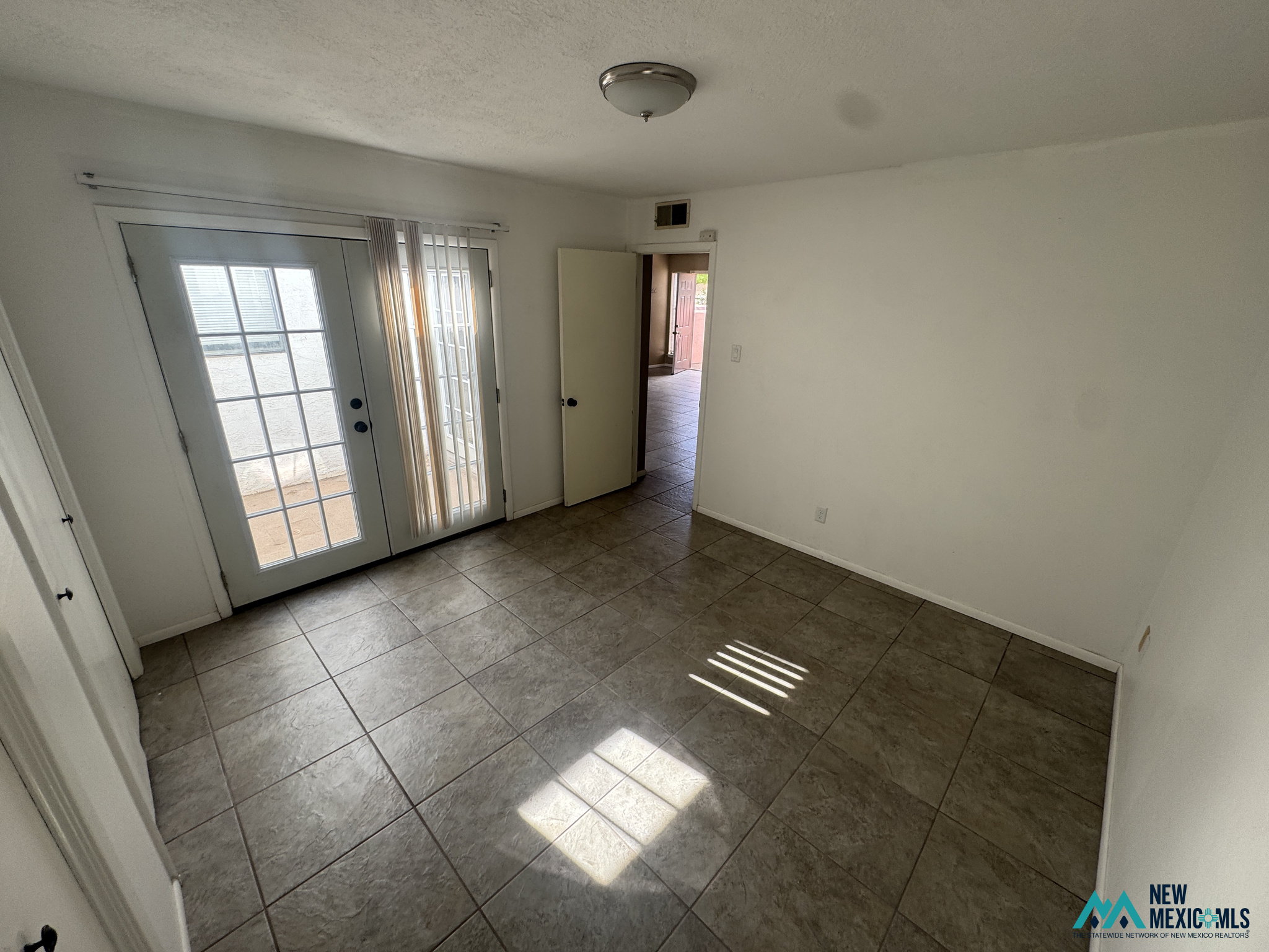 1111 Washington Ave #15 — photo 5